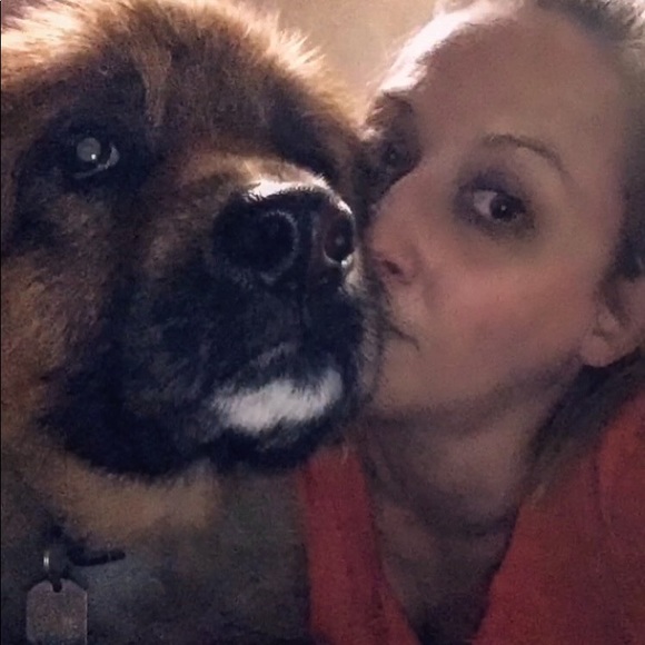 Meet your Posher, Lindsay - Picture 1 of 3